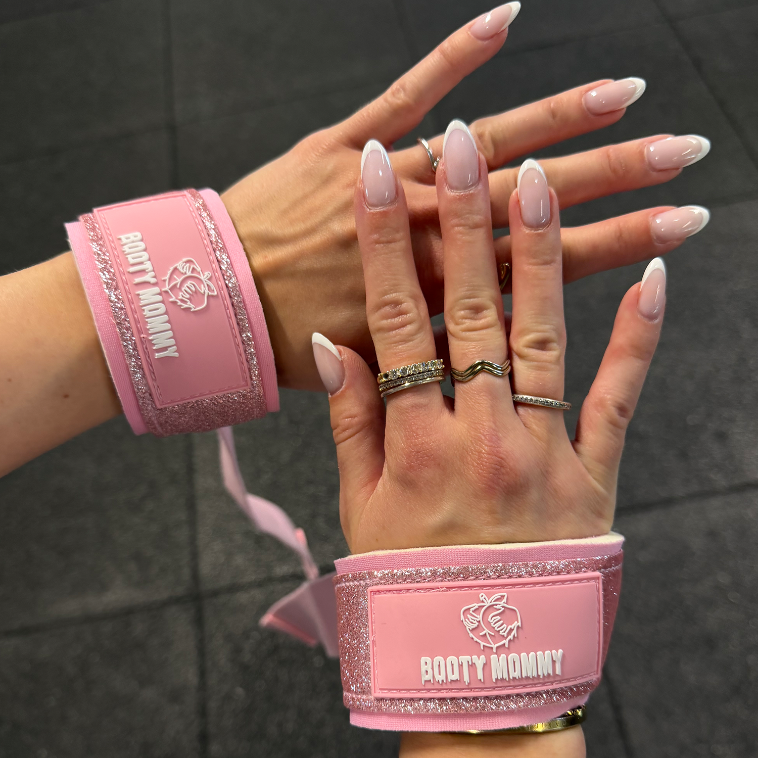 BOOTY MOMMY GLITTER LIFTING STRAPS