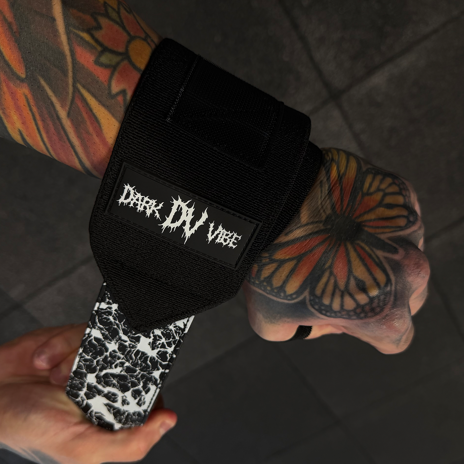 DARK VIBE WRIST WRAPS